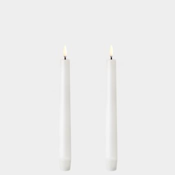 Uyuni LED Stabkerze Echtwachs Nordic White, smooth 2,3 x 20 cm