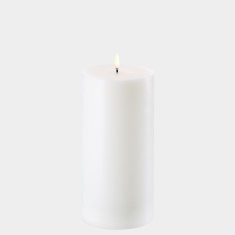 Uyuni LED Echtwachskerze Nordic White, smooth 10,1 x 20 cm