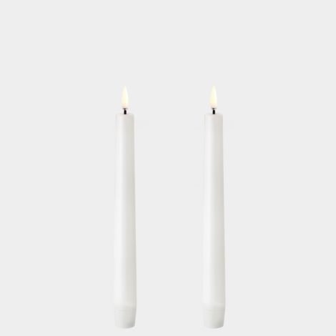 Uyuni LED Stabkerze Echtwachs Nordic White, smooth 2,3 x 20 cm