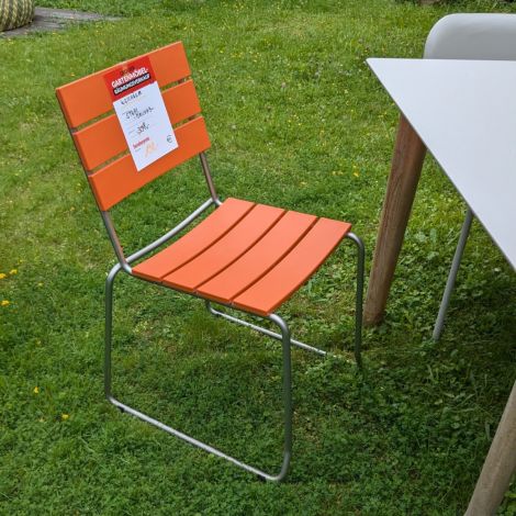 Weishäupl Balcony Stuhl orange Neumühle Ausstellung